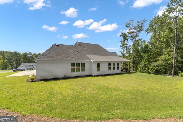 215 Greyfairs Avenue, Senoia, GA 30276