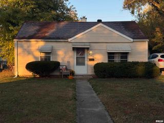 2909 N MISSION Road, Peoria, IL 61604