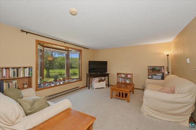 2 Willow St, Superior, WI 54880
