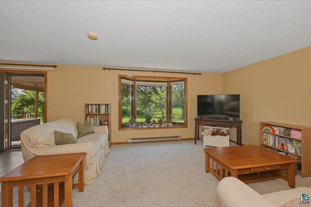 2 Willow St, Superior, WI 54880