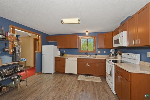 2 Willow St, Superior, WI 54880