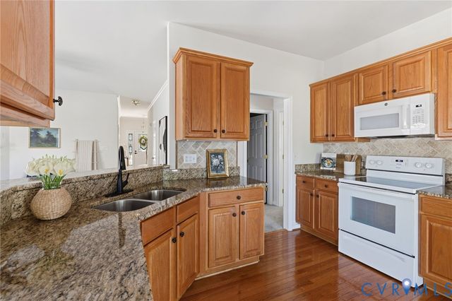 1048 Alcorn Ter, Midlothian, VA 23114