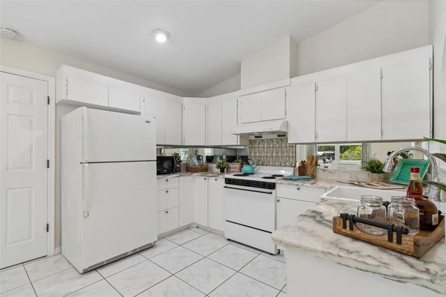 321 11TH AVE S, Safety Harbor, FL 34695