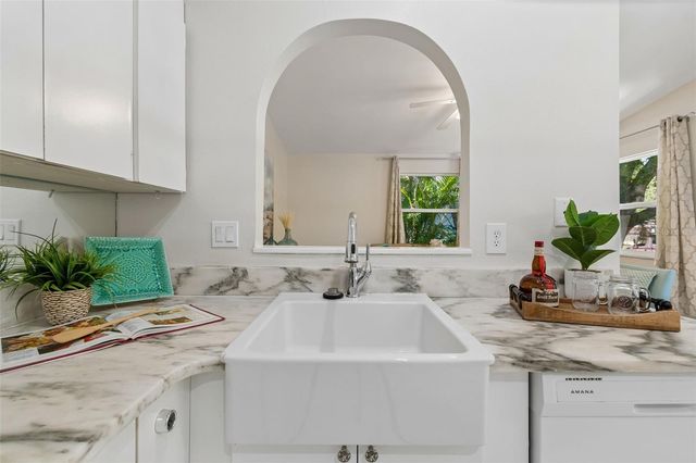 321 11TH AVE S, Safety Harbor, FL 34695