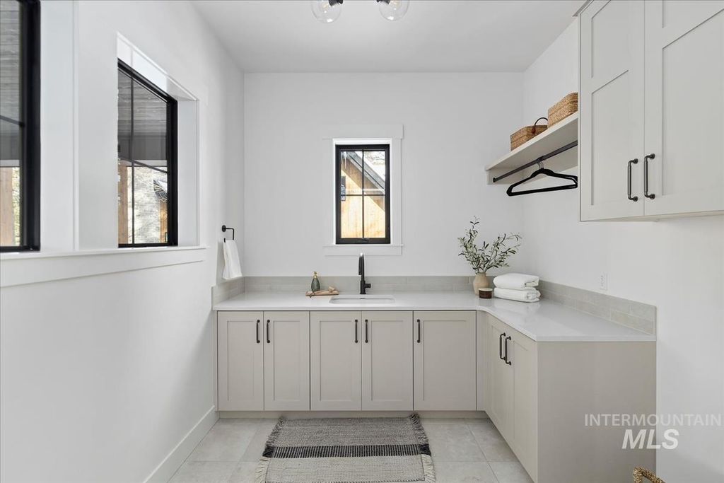 64 Ponderosa Ridge Court, Donnelly, ID 83615 photo 5