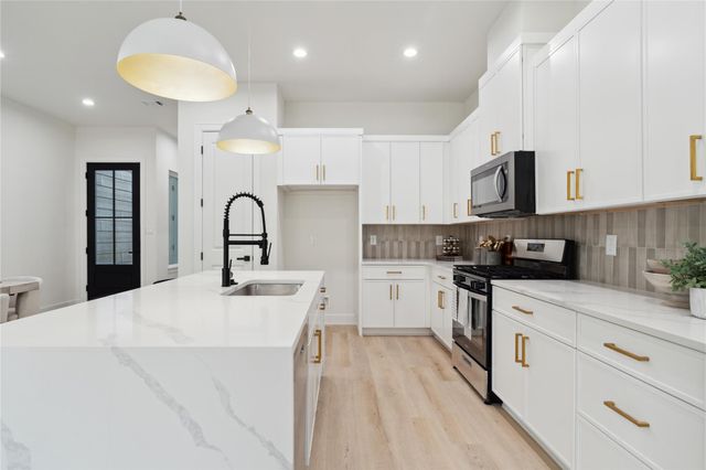 3735 Lydia Street, Houston, TX 77021