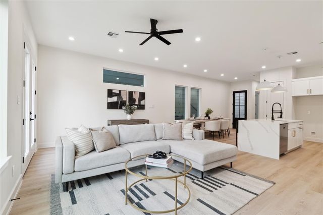 3735 Lydia Street, Houston, TX 77021