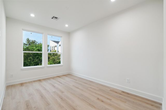 3735 Lydia Street, Houston, TX 77021