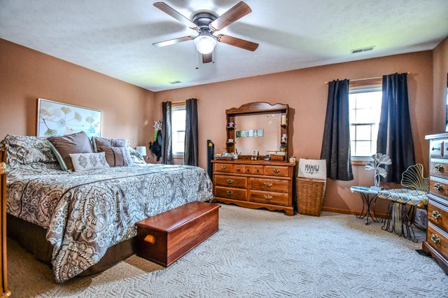1704 Echo Lake Drive 1704 Echo Lake Drive, Piqua, OH 45356