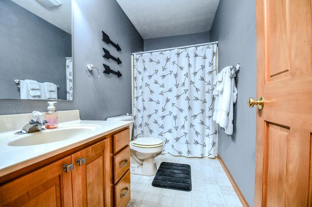 1704 Echo Lake Drive 1704 Echo Lake Drive, Piqua, OH 45356