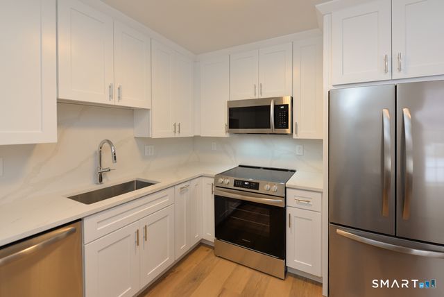 63 Glen Ridge Court 63, New Milford, CT 06776