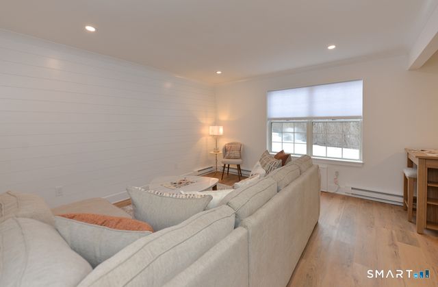 63 Glen Ridge Court 63, New Milford, CT 06776