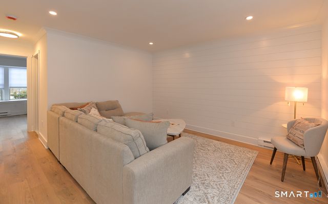 63 Glen Ridge Court 63, New Milford, CT 06776