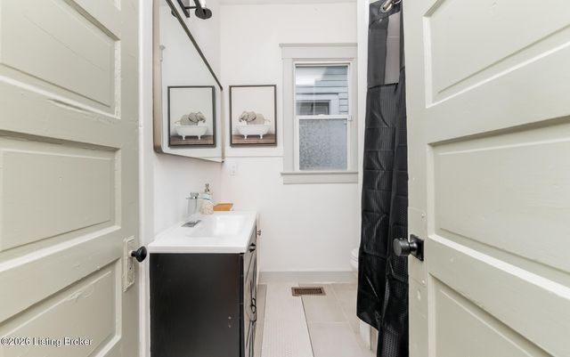2316 Greenwood Ave, Louisville, KY 40210
