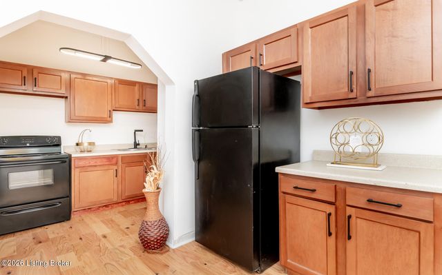 2316 Greenwood Ave, Louisville, KY 40210