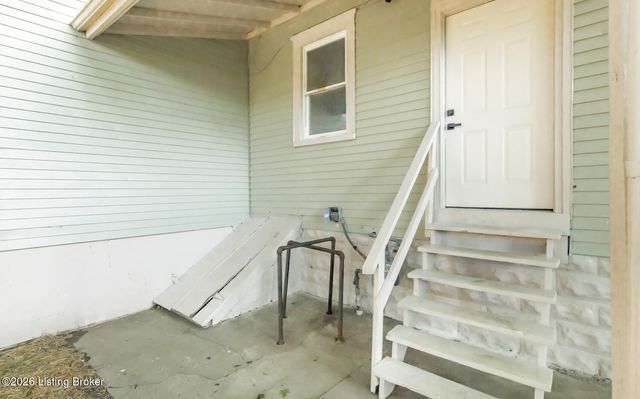 2316 Greenwood Ave, Louisville, KY 40210