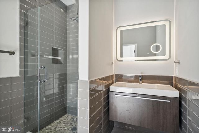 1345 W YORK ST, Philadelphia, PA 19132