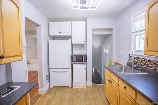 1261 Waverly Street, Hewlett, NY 11557