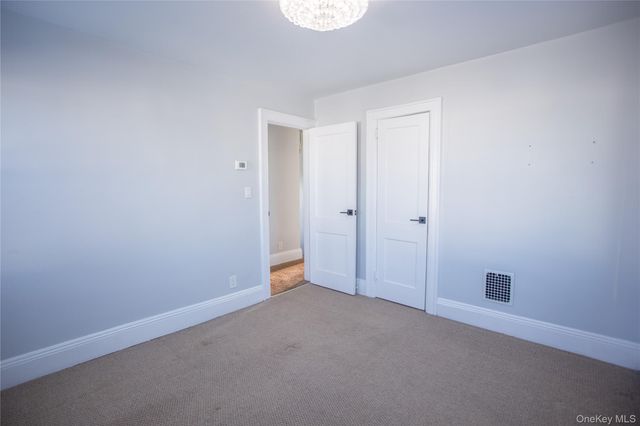 1261 Waverly Street, Hewlett, NY 11557