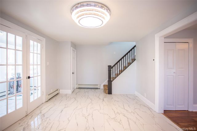 1261 Waverly Street, Hewlett, NY 11557