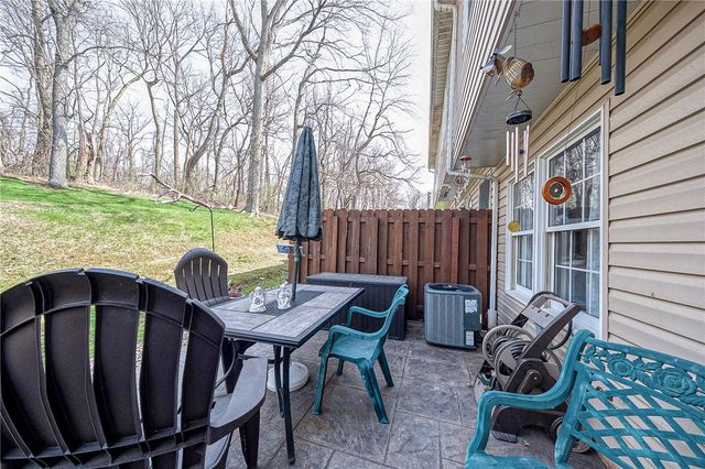 483 Cherryhill Dr, Cecil, PA 15017