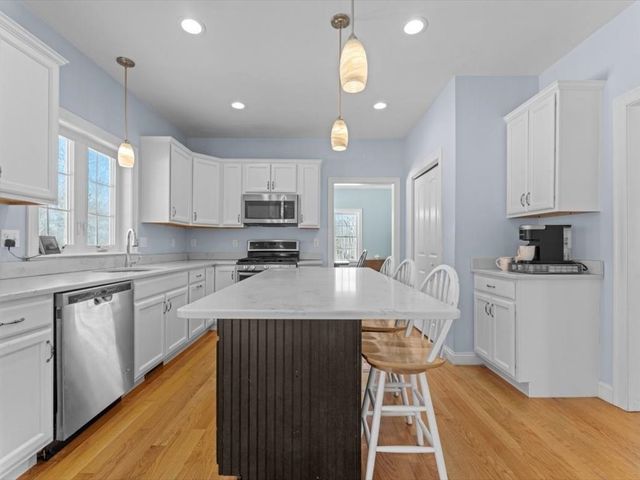 13 Teresa Dr, Millis, MA 02054