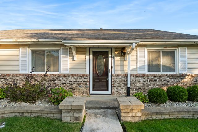 111 Deerpath Road, Matteson, IL 60443