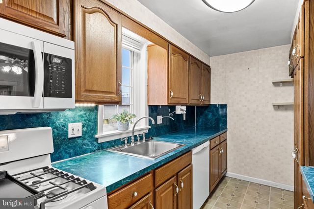 7428 PALMETTO ST, Philadelphia, PA 19111