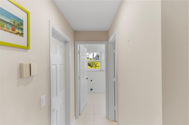 560 NW 110th Ave, Plantation, FL 33324