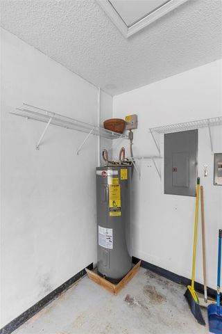 560 NW 110th Ave, Plantation, FL 33324