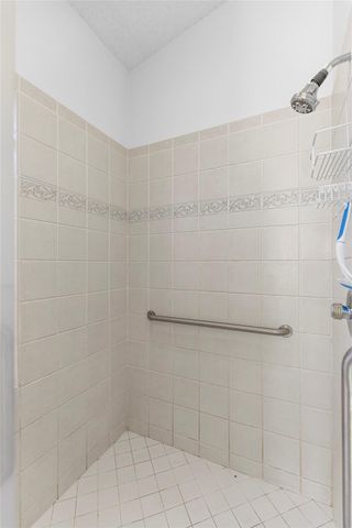 560 NW 110th Ave, Plantation, FL 33324