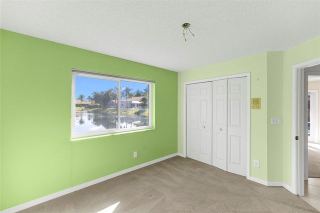 560 NW 110th Ave, Plantation, FL 33324