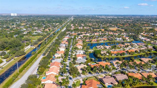 560 NW 110th Ave, Plantation, FL 33324