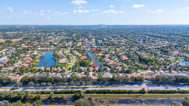 560 NW 110th Ave, Plantation, FL 33324