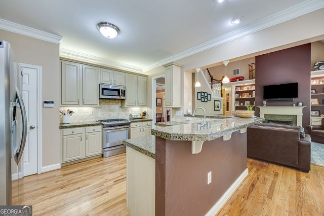 6416 Deep Woods Court, Flowery Branch, GA 30542