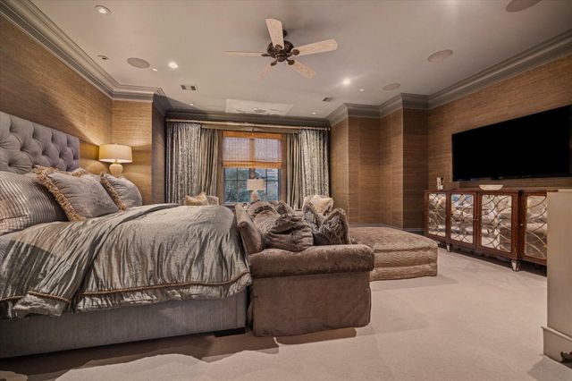 1225 Place Royale Way, Houston, TX 77056