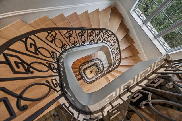 1225 Place Royale Way, Houston, TX 77056