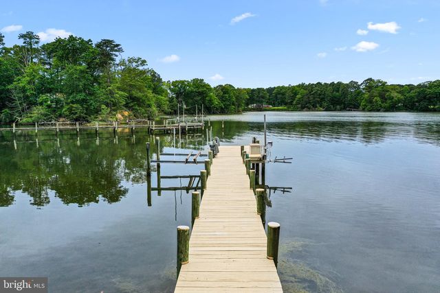 367 EDGEWATER LN, Montross, VA 22520