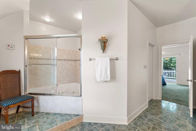 367 EDGEWATER LN, Montross, VA 22520