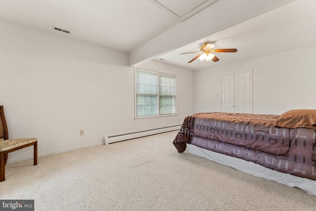 367 EDGEWATER LN, Montross, VA 22520
