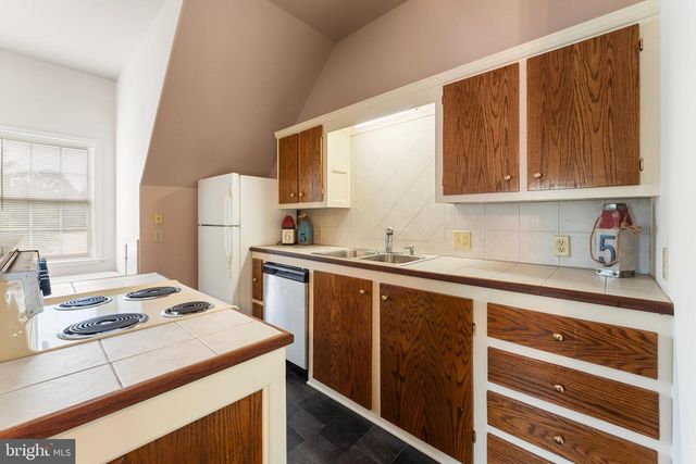 367 EDGEWATER LN, Montross, VA 22520