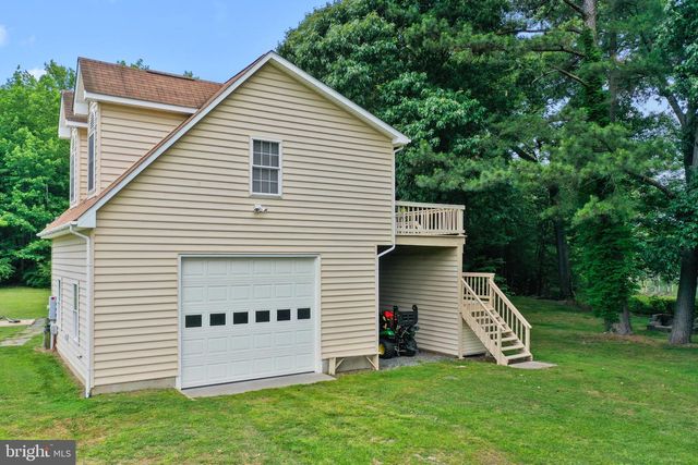 367 EDGEWATER LN, Montross, VA 22520