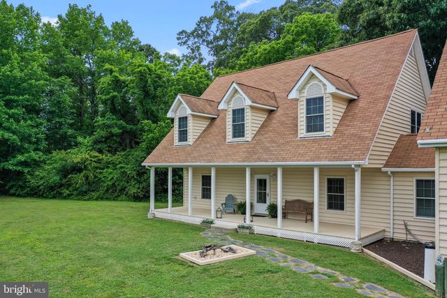 367 EDGEWATER LN, Montross, VA 22520