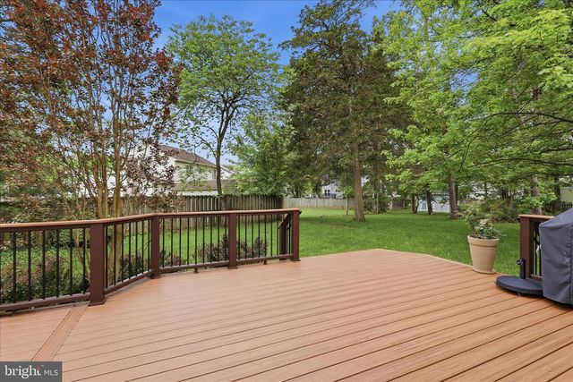 8065 CRIMSON LEAF CT, Gainesville, VA 20155