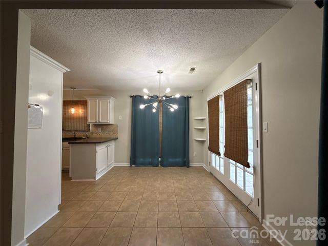 7809 Glencannon Drive, Charlotte, NC 28227