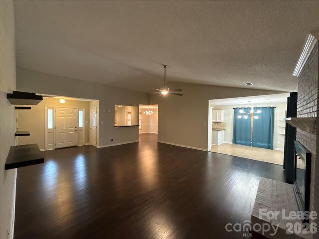 7809 Glencannon Drive, Charlotte, NC 28227