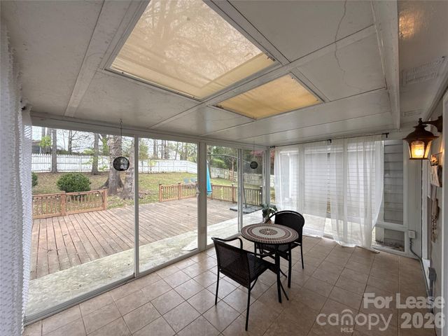 7809 Glencannon Drive, Charlotte, NC 28227