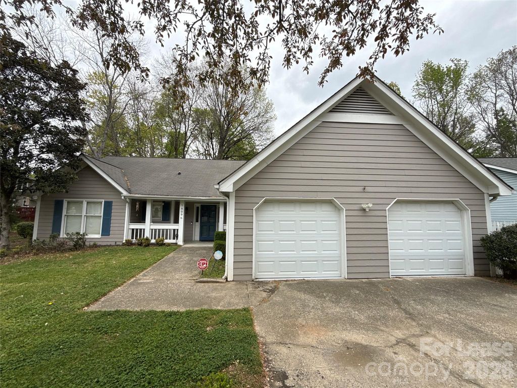 7809 Glencannon Drive, Charlotte, NC 28227