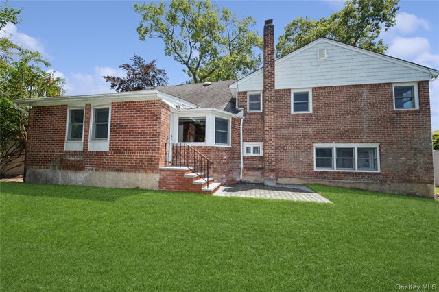 485 Gifford Avenue, Oceanside, NY 11572