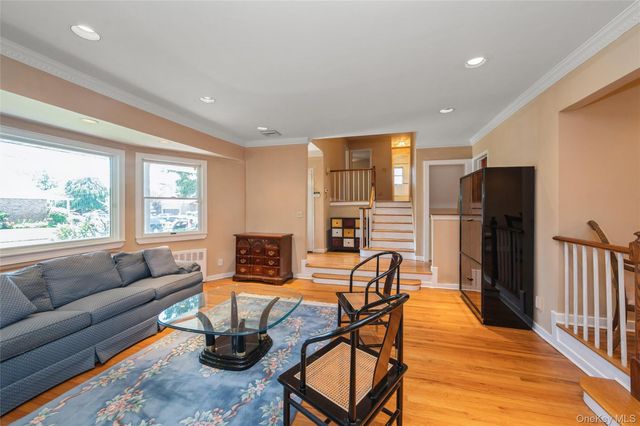 485 Gifford Avenue, Oceanside, NY 11572